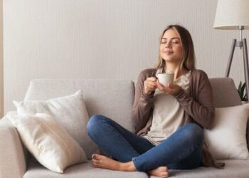 7 kiểu ‘xõa’ tại nhà dịp nghỉ lễ 30/4 – 1/5 cho người lười di chuyển