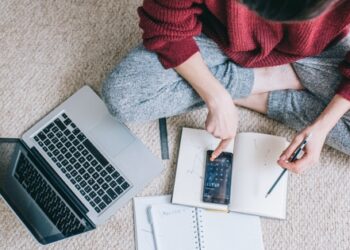 Học phương pháp từ bố, tôi có tiền tiết kiệm mỗi năm mà vẫn sống 1 cuộc đời tao nhã, vui vẻ