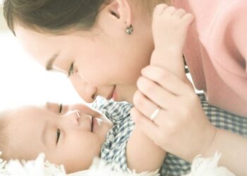 3 thói quen của người mẹ giúp phát triển trí não của trẻ sơ sinh