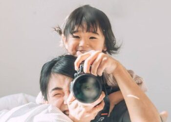 Khoảnh khắc nào khiến bạn nhận ra hạnh phúc nằm ngay bên cạnh, chỉ là chúng ta không muốn nhìn thấy mà thôi?