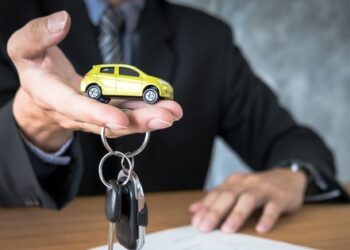 Những lưu ý khi thuê ô tô tự lái dịp nghỉ lễ 30/4