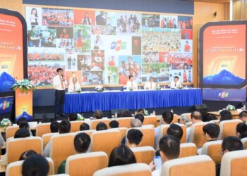 ĐHĐCĐ FPT: Đơn hàng 70 triệu chip ước mang về 10 triệu USD doanh thu, ước lãi tăng 20% quý I