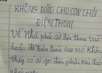 Bà ngoại về quê sau thời gian chăm cháu, để lại mẩu giấy nhỏ mà ai nấy tấm tắc: “Bà thật hiện đại, tuyệt vời”