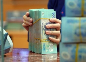 Ngay đầu tháng mới, 7 ngân hàng tăng lãi suất tiết kiệm, có cả hai nhà băng tư nhân lớn hàng đầu hệ thống