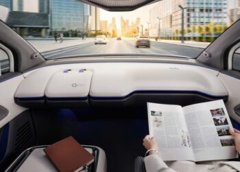 Trung Quốc ra mắt thế hệ robot taxi thứ 6 có giá chỉ 700 triệu đồng, tiếp tục cho Elon Musk ‘hít khói’