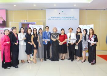 Royal PMU Show và Weilaiya: đồng hành cùng phụ nữ Việt tỏa sáng